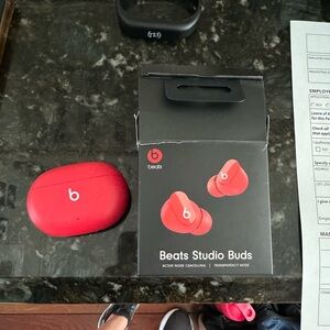 I am selling beats earphones that were only worn once.